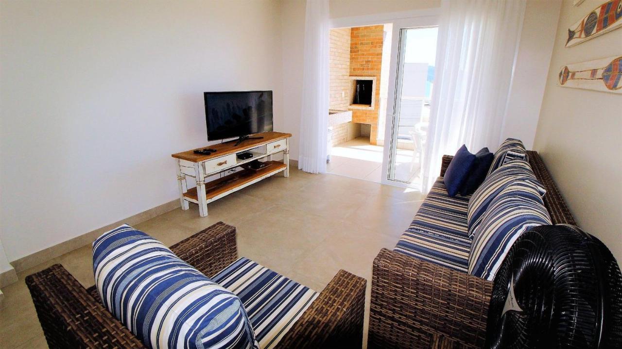 1079 - Apartamento Com Vista Para O Mar Em Bombinhas Exterior foto