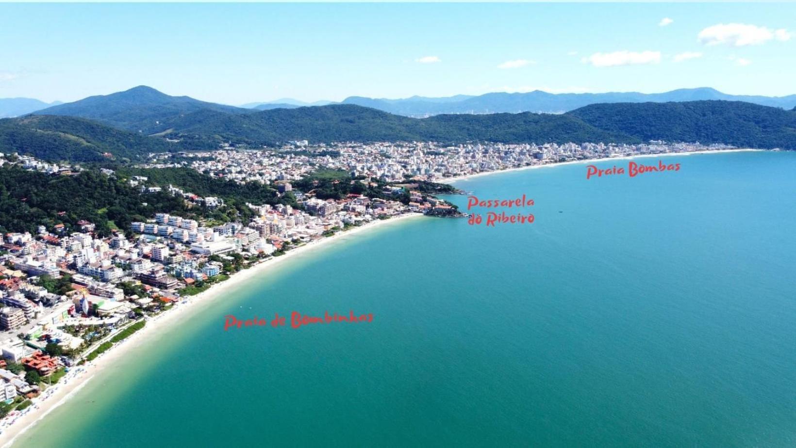 1079 - Apartamento Com Vista Para O Mar Em Bombinhas Exterior foto
